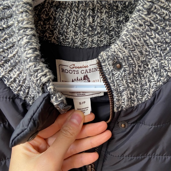 Roots classic cabin sweater size S - Picture 3 of 8